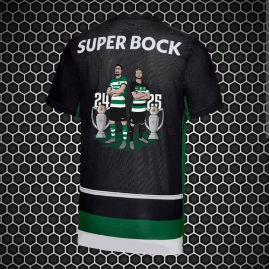 Sporting - Camisola BiCampeão 24/25 EDIÇÃO LIMITADA - COATES/HJULMAND