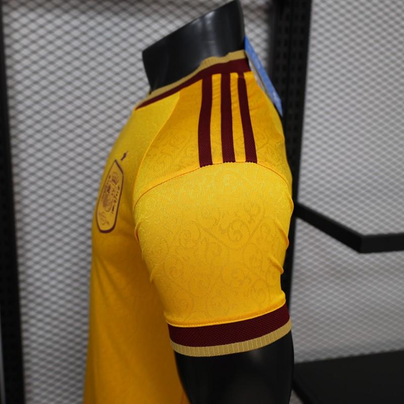 Player Version 26/27 Real Madrid Special Edition Yellow Shirt