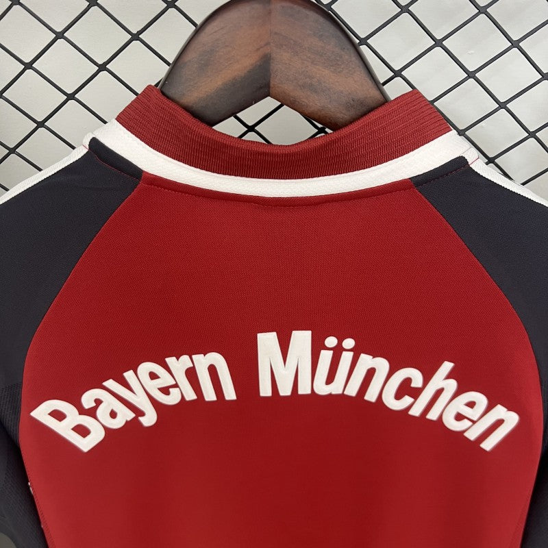 01/02 Retro Bayern Munich Home Shirt