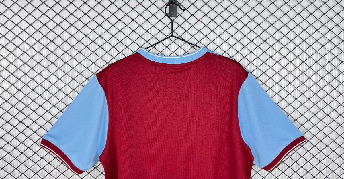 Retro 09/10 Aston Villa Home Shirt