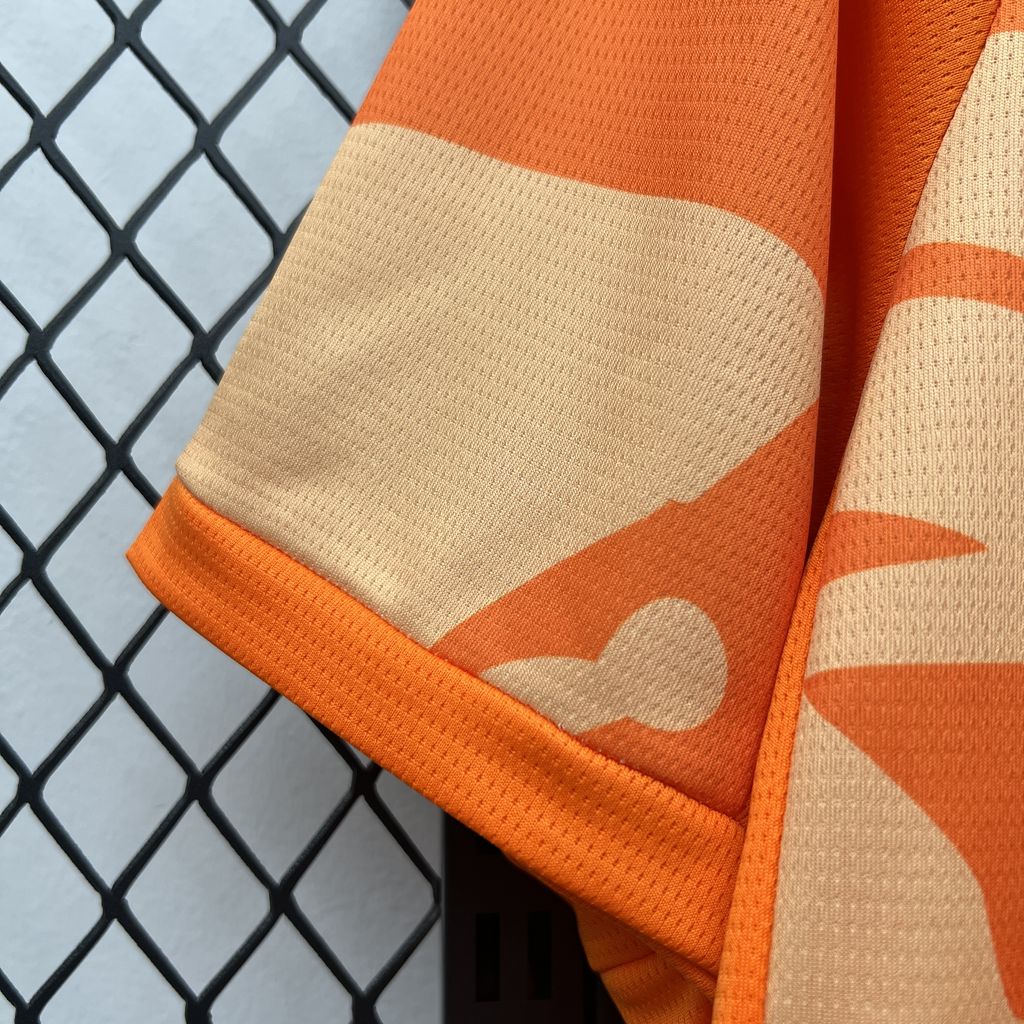 2025/26 Mens Valencia CF Retro Shirt