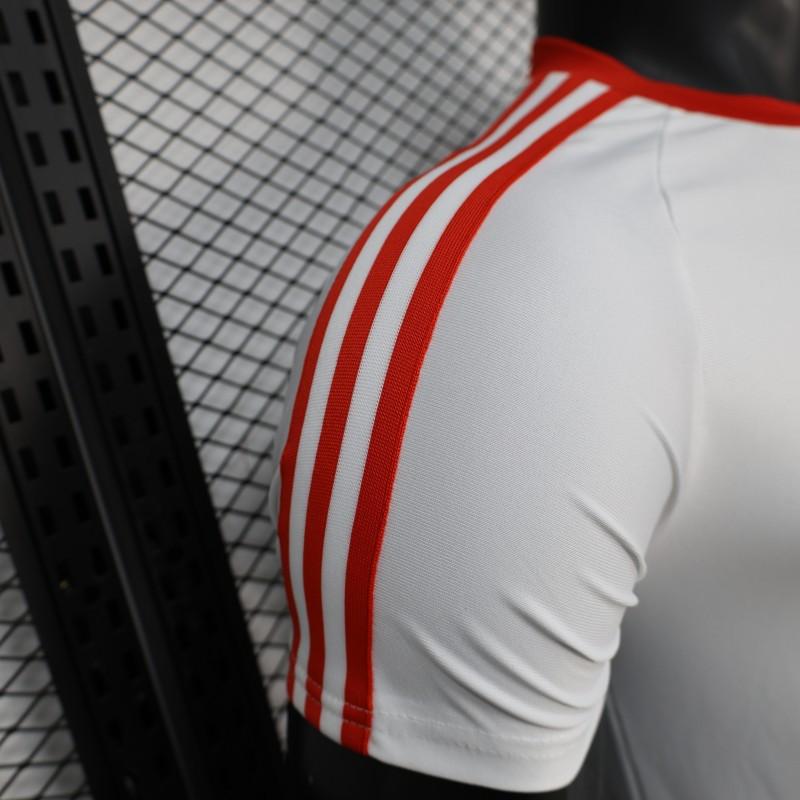 Player Version 26/27 Liverpool  White Terrace Icons Shirt
