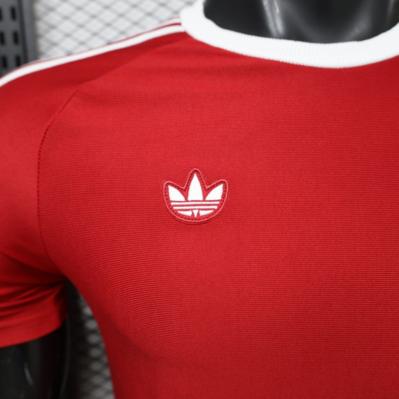 Player Version 26/27 Manchester United Red with White Three-Stripe Shoulders Shirt