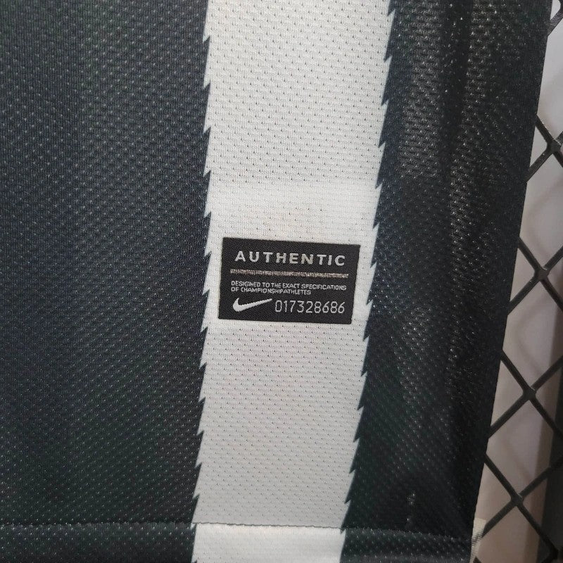 2010/11 Retro Juventus Home Shirt