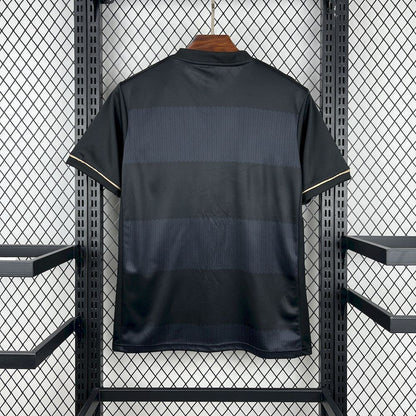 2025/26 Mens Flamengo X Zico 1981 Retro Shirt