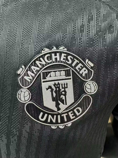 Player Version 26/27 Manchester United Black Goalkeeper Shirt