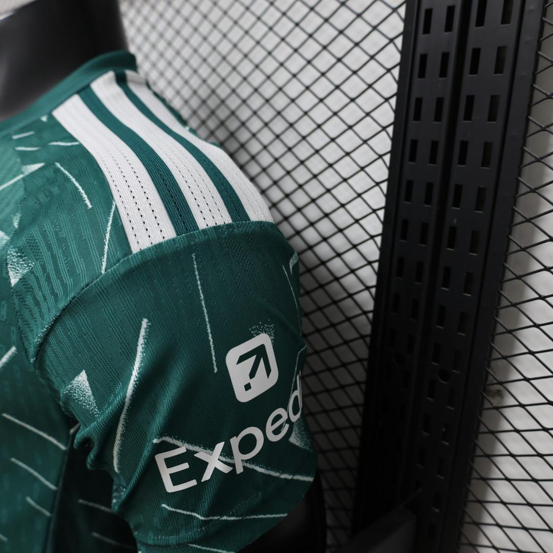 Player Version 26/27 Liverpool Goalkeeper Shirt