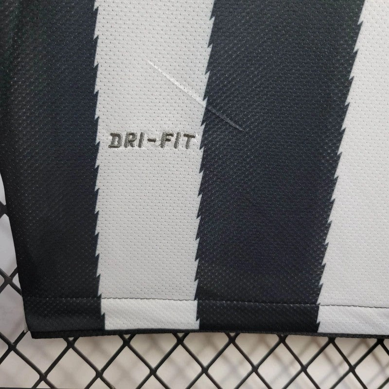 2010/11 Retro Juventus Home Shirt