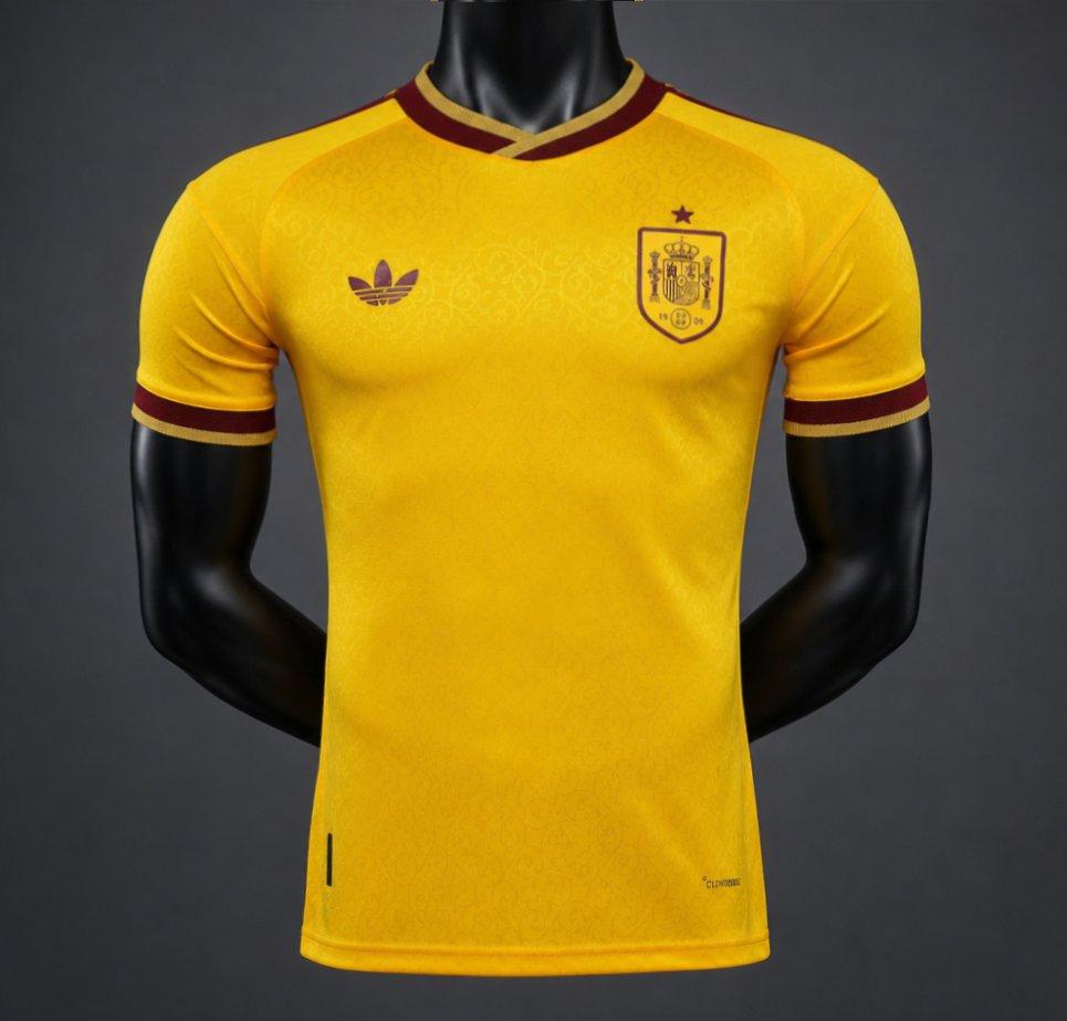 Player Version 2026 Spain Golden Special Shirt