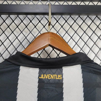 2010/11 Retro Juventus Home Shirt