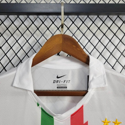 10/11 Retro Juventus Away Shirt