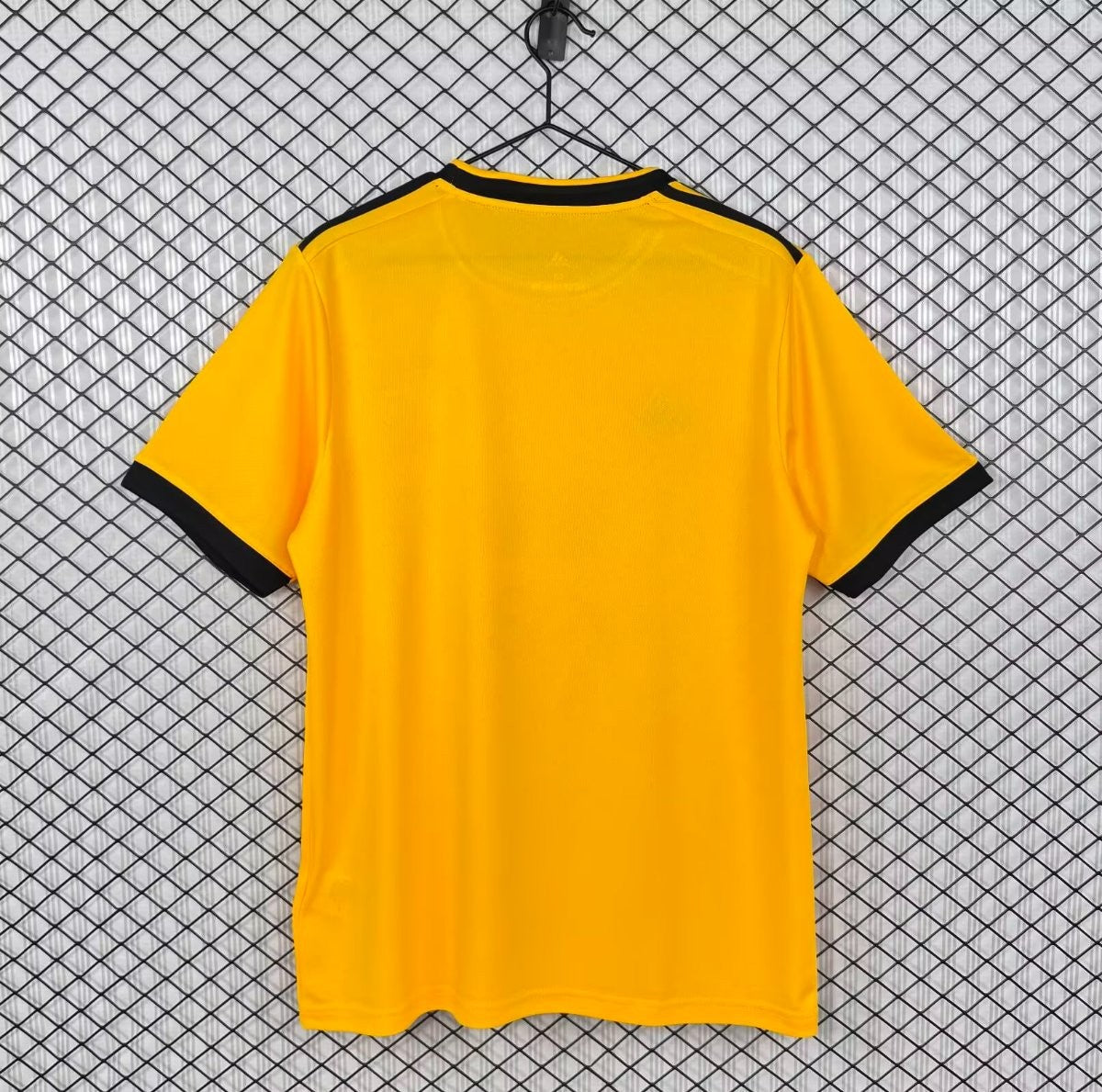 Retro 18/19 Wolverhampton Wanderers Home Shirt