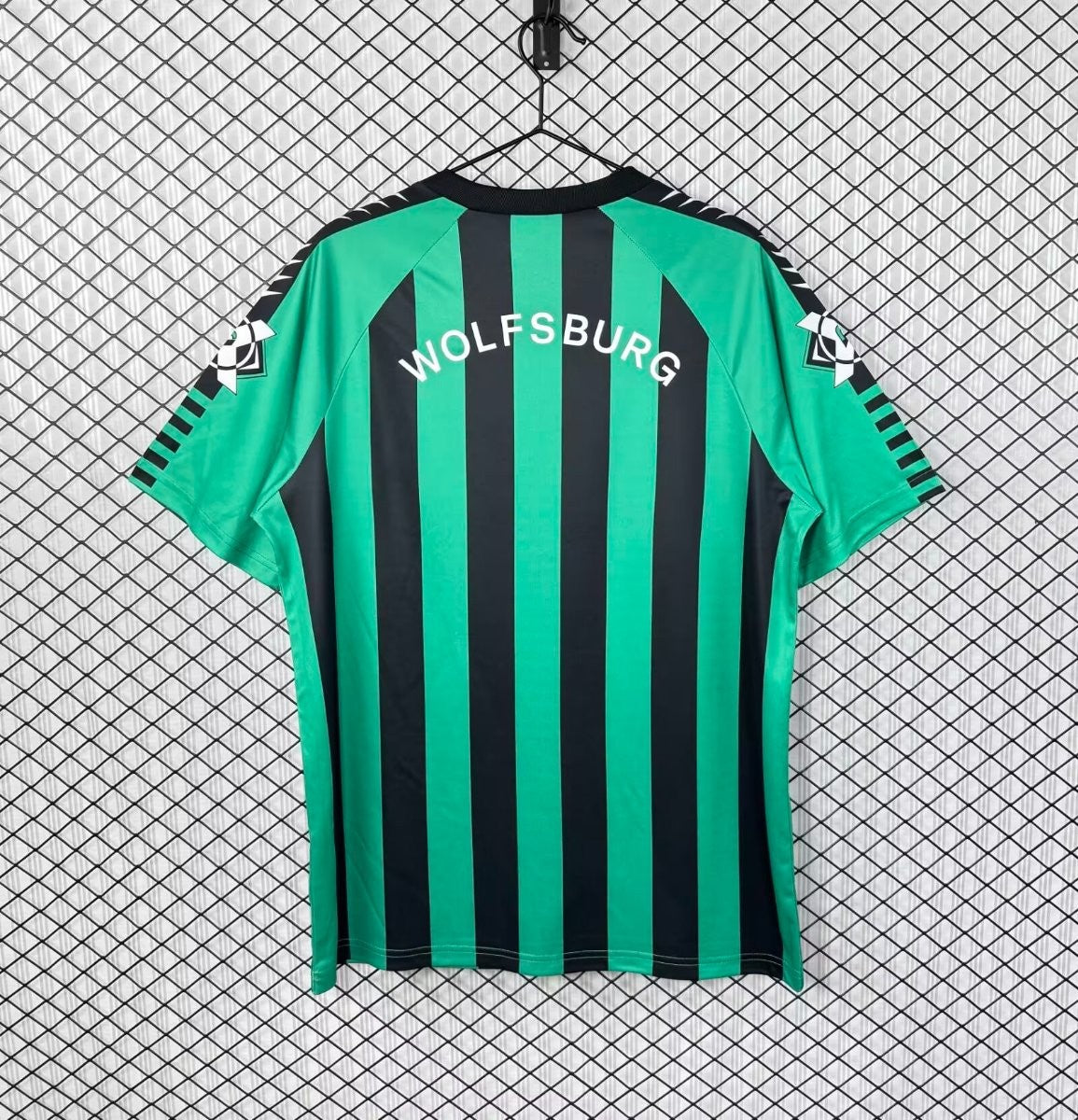 Retro 94/95 VfL Wolfsburg Away Shirt