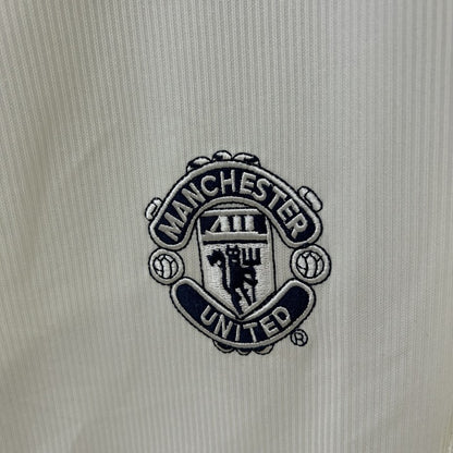 00/01 Retro Manchester United Away Shirt