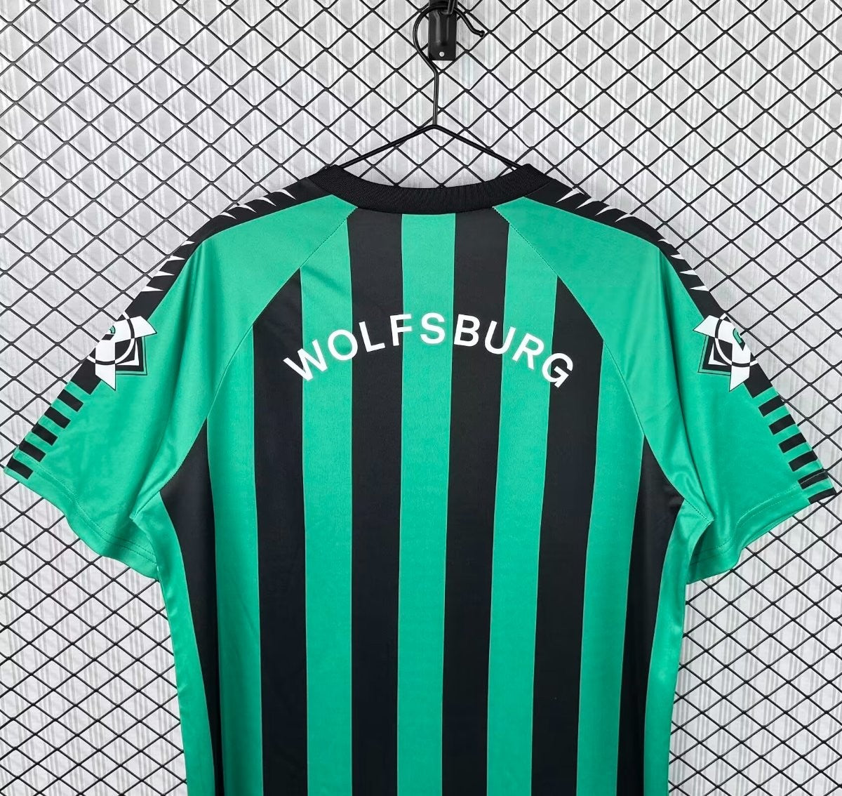 Retro 94/95 VfL Wolfsburg Away Shirt