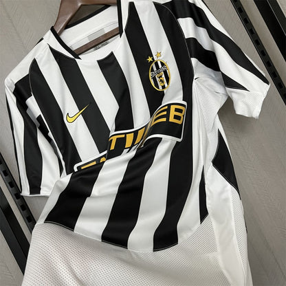 03/04 Retro Juventus Home Shirt