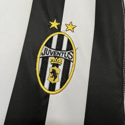 03/04 Retro Juventus Home Shirt