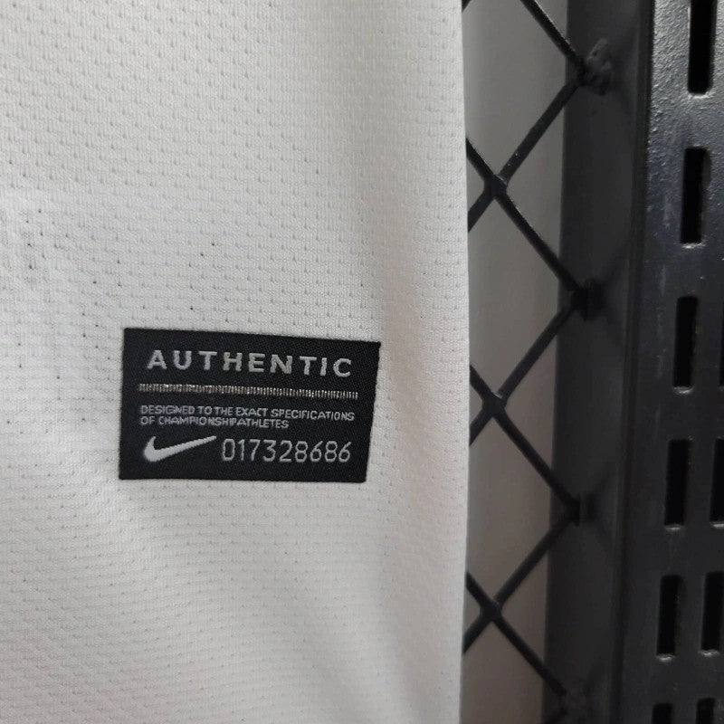 10/11 Retro Juventus Away Shirt