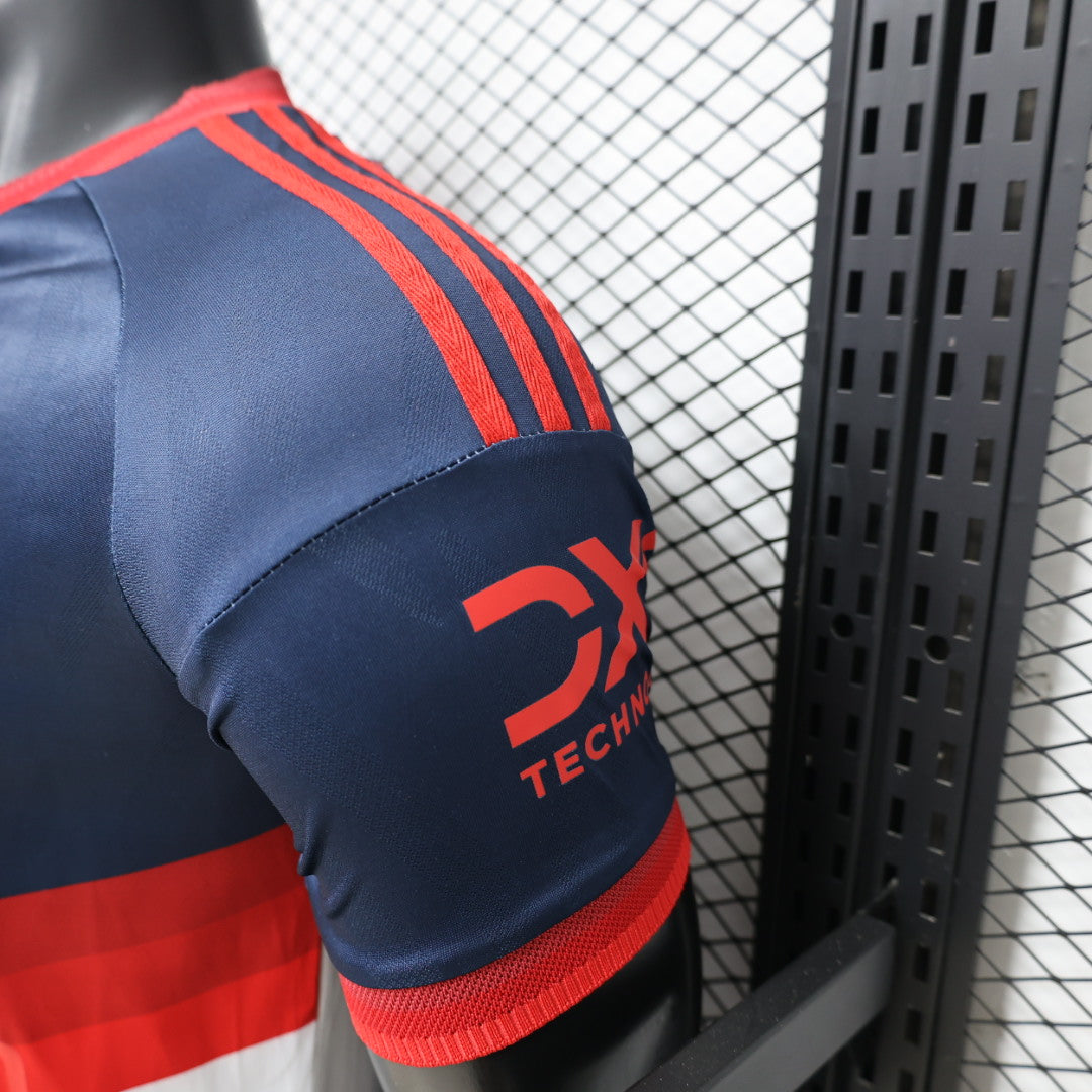 Player Version 26/27 Manchester United Navy & White V-Panel Away Shirt