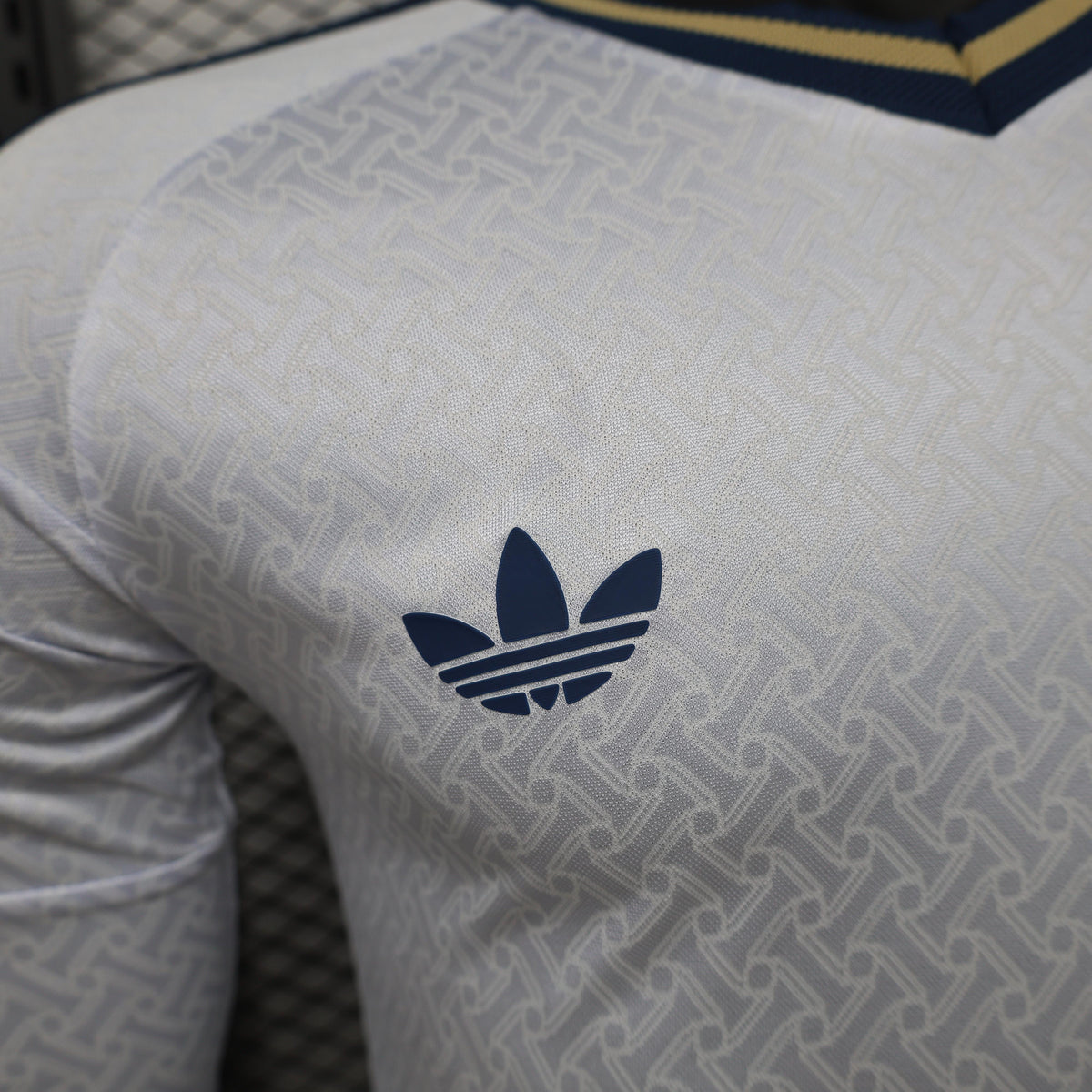 Player Version 2026 Italy Away White  Long Sleeve Shirt