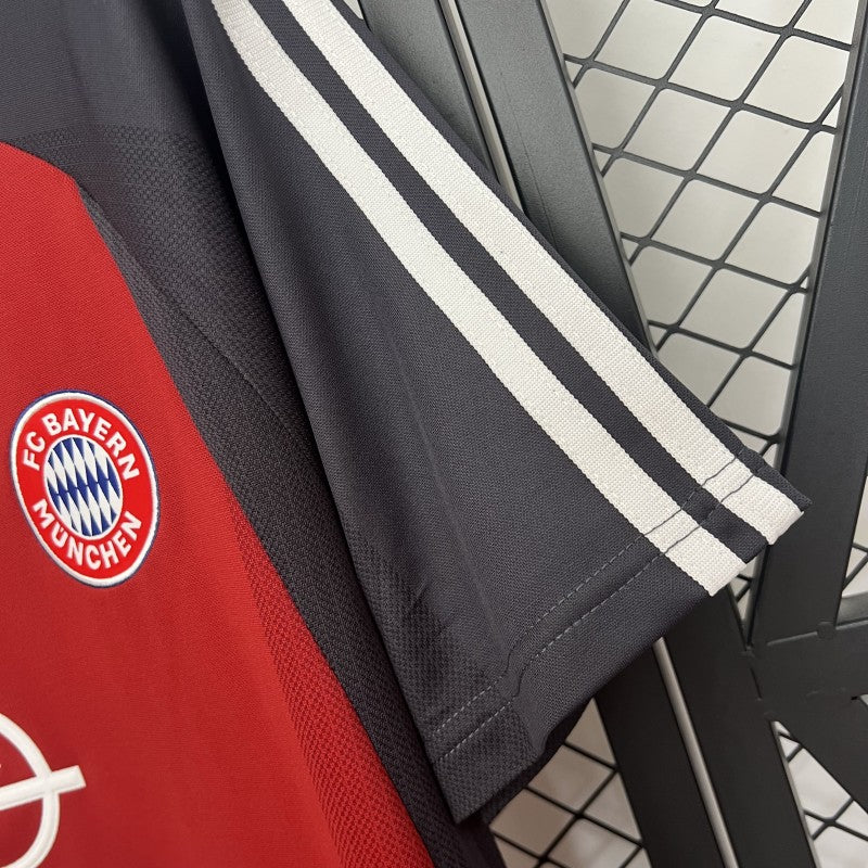 01/02 Retro Bayern Munich Home Shirt