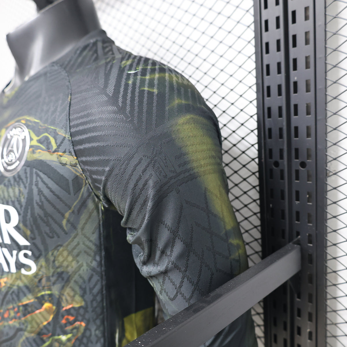 Player Version 26/27 Paris Saint-Germain Fourth Black & Gold/Green Lava Print Long Sleeve Special Edition Shirt