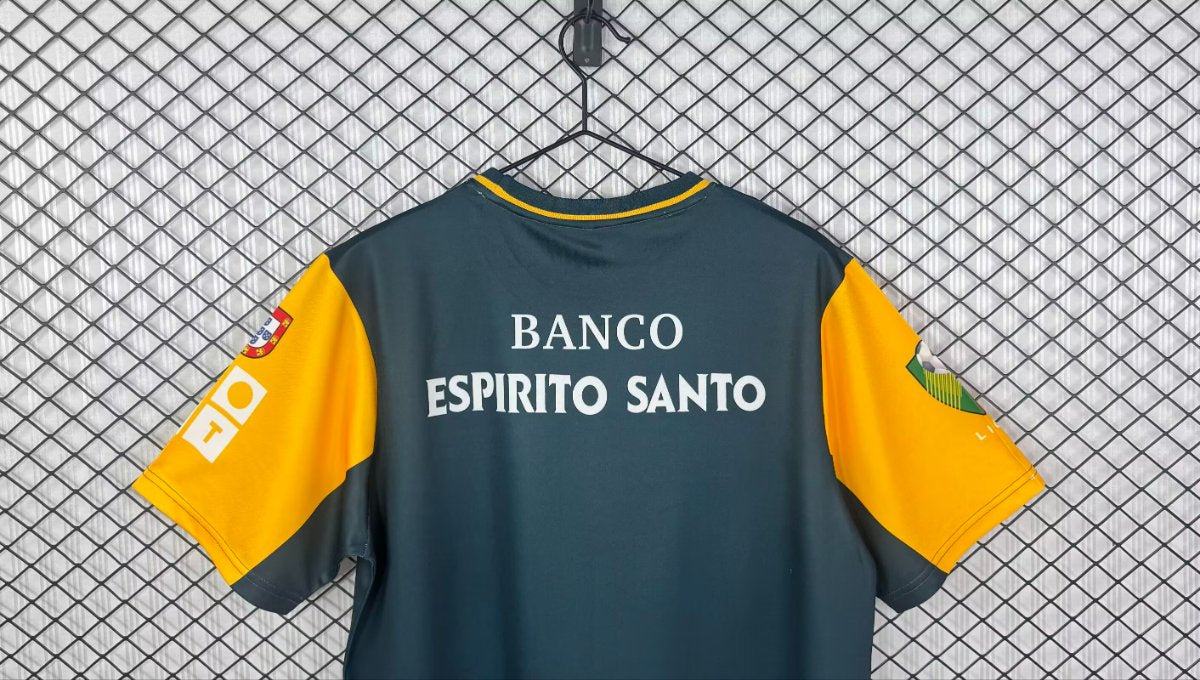 Retro 02/03 Sporting Lisbon Cristiano Ronaldo Training Shirt