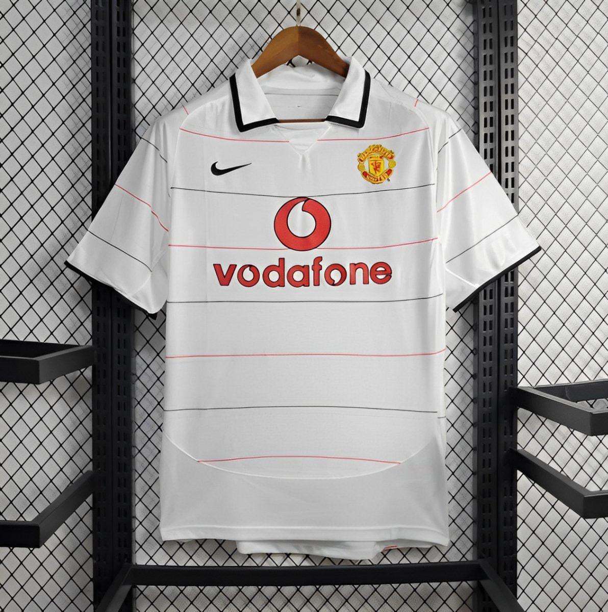 04/06 Retro Manchester United Away Shirt